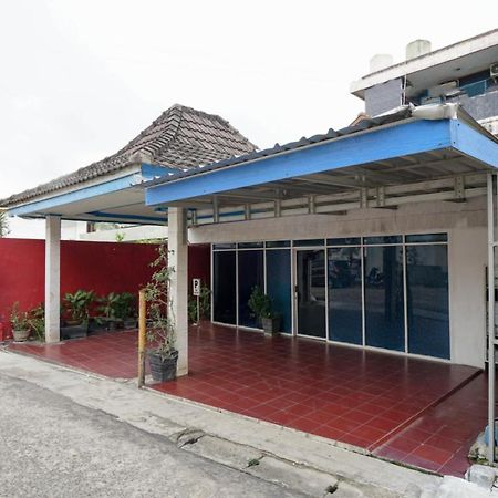 Oyo 2876 Hotel Idayu Palembang Esterno foto