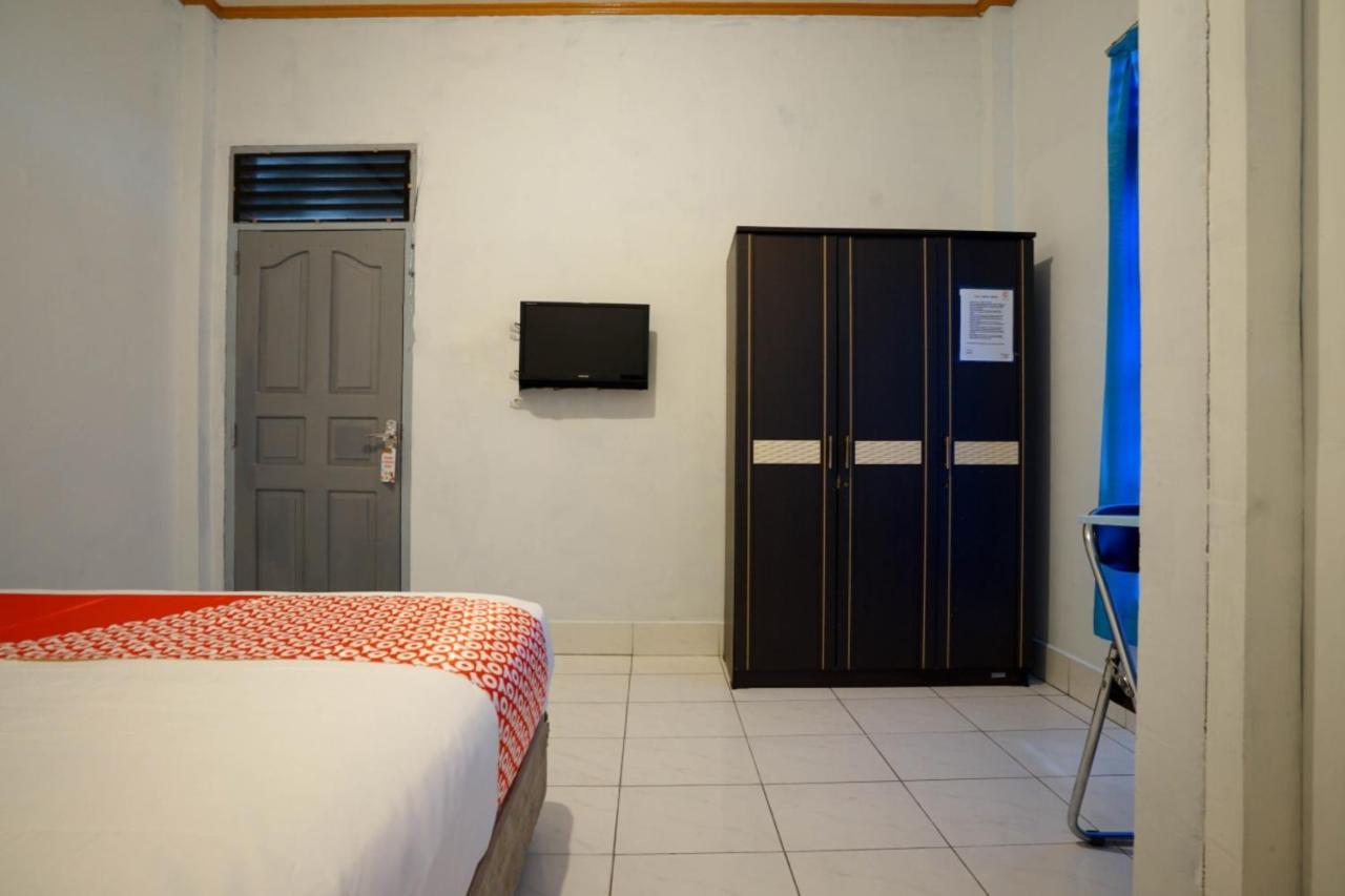 Oyo 2876 Hotel Idayu Palembang Esterno foto