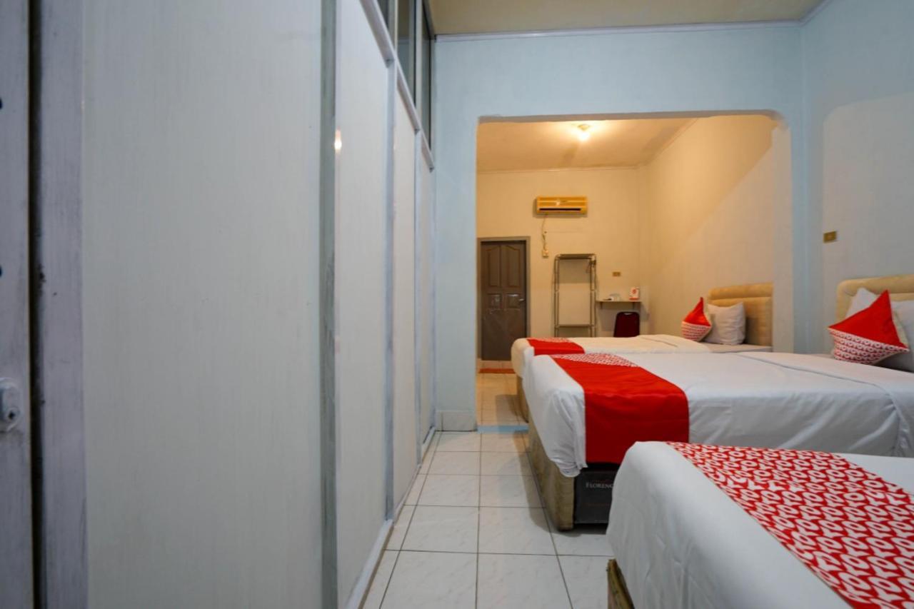 Oyo 2876 Hotel Idayu Palembang Esterno foto